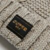Bonnet en maille torsadée Bonnet en maille torsadée