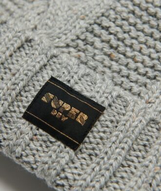 Bonnet en maille torsadée