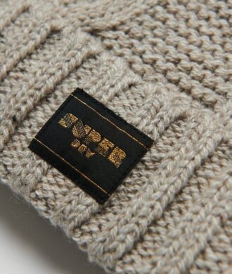 Bonnet en maille torsadée