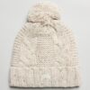 Bonnet à pompon en maille torsadée Bonnet à pompon en maille torsadée
