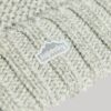 Bonnet à pompon en maille torsadée Bonnet à pompon en maille torsadée