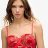 Haut corset en satin brodé de fleurs Haut corset en satin brodé de fleurs