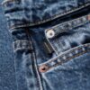 Jeans taille moyenne à coupe droite Jeans taille moyenne à coupe droite