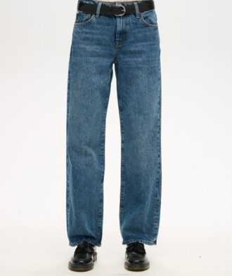 Jeans taille moyenne à jambes larges