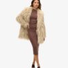 Manteau mi-long en fausse fourrure Manteau mi-long en fausse fourrure