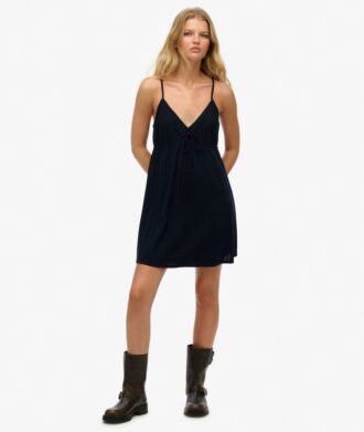 Mini-robe caraco en tissu texturé