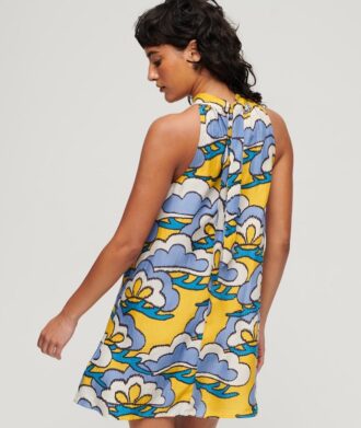 Mini-robe sans manches à col haut