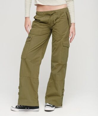Pantalon cargo taille basse à jambes larges