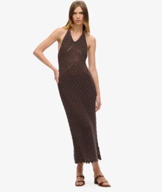 Robe longue dos nu en crochet