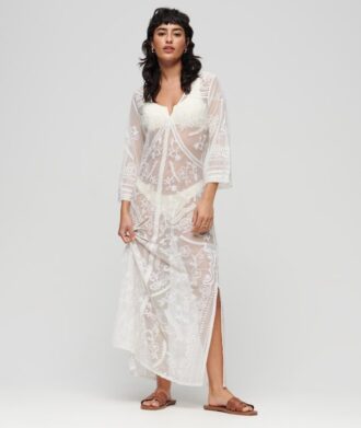 Robe longue en dentelle de plage