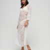 Robe longue en dentelle de plage Robe longue en dentelle de plage