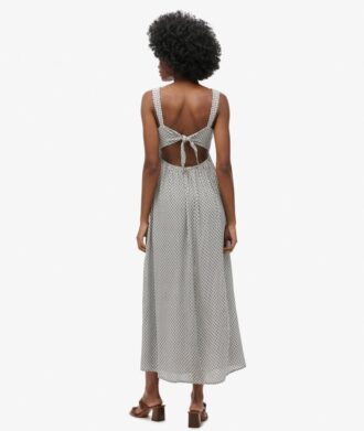 Robe longue à nouer dans le dos