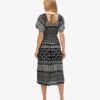 Robe midi imprimée à découpes Robe midi imprimée à découpes