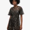 Robe midi volumineuse à volants en maille Robe midi volumineuse à volants en maille