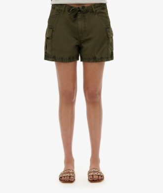Short cargo shorts