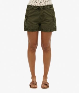 Short cargo shorts