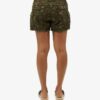 Short cargo shorts