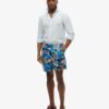 Shorts de bain 43 cm à imprimé hawaïen recyclé Shorts de bain 43 cm à imprimé hawaïen recyclé