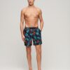Shorts de bain 43 cm à imprimé hawaïen recyclé Shorts de bain 43 cm à imprimé hawaïen recyclé