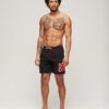 Shorts de bain recyclé Sportswear Logo 17 pouces Shorts de bain recyclé Sportswear Logo 17 pouces