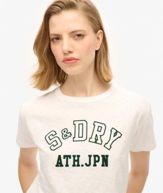T-shirt ajusté à imprimé Athletic Essentials T-shirt ajusté à imprimé Athletic Essentials