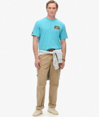 T-shirt imprimé « Travel Postcard Chest » T-shirt imprimé « Travel Postcard Chest »