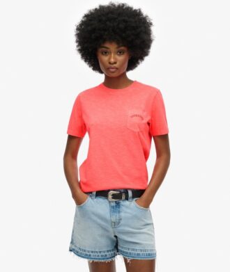 T-shirt à poche teint en pièce avec logo Essential