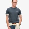 T-shirt rayé rétro avec logo Essential T-shirt rayé rétro avec logo Essential