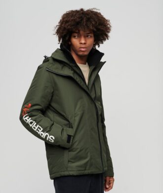 Veste coupe-vent à capuche pour plaisanciers