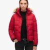 Veste courte à capuche en forme de short Veste courte à capuche en forme de short