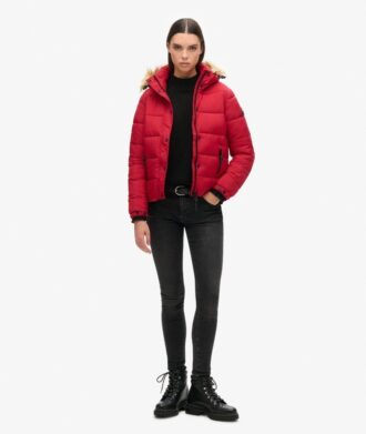 Veste courte à capuche en forme de short