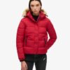 Veste courte à capuche en forme de short Veste courte à capuche en forme de short