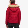 Veste courte à capuche en forme de short Veste courte à capuche en forme de short
