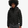 Veste matelassée à capuche en microfibre Veste matelassée à capuche en microfibre